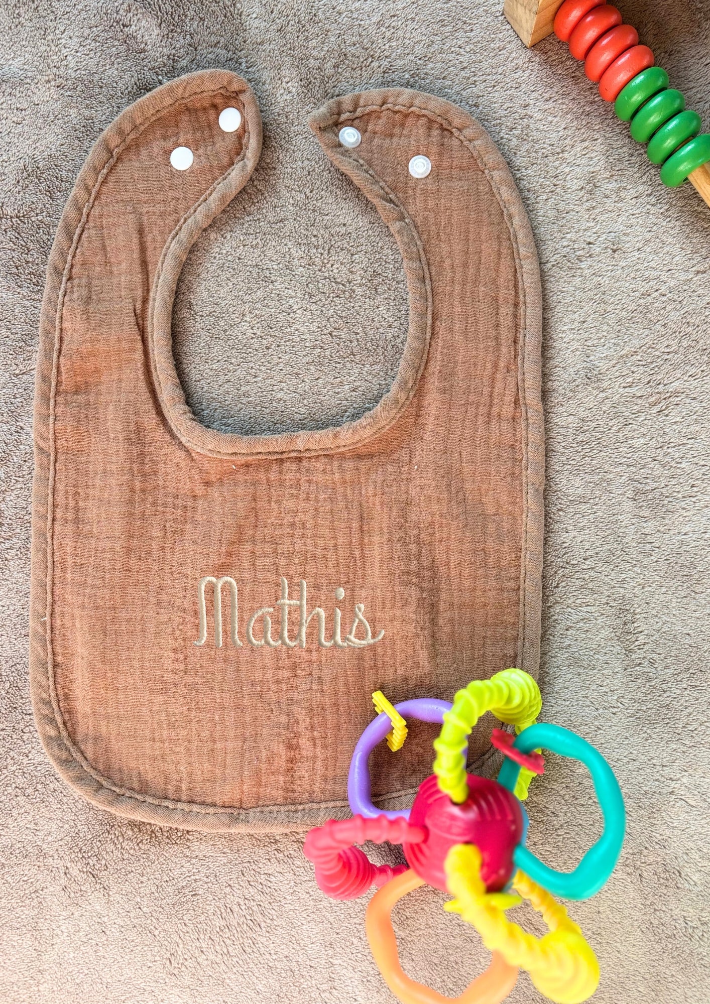 Bavoir enfant brodé personnalisé