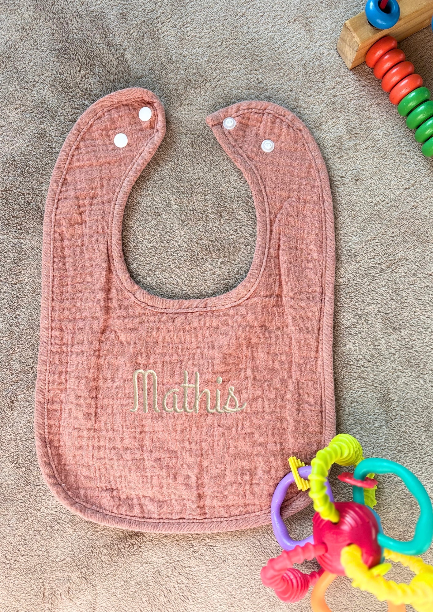 Bavoir enfant brodé personnalisé