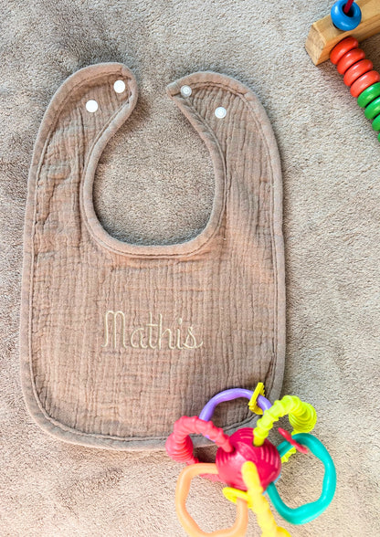 Bavoir enfant brodé personnalisé