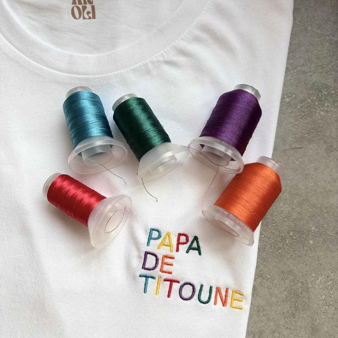 Broderie colorée texte au choix