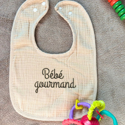 Bavoir enfant brodé personnalisé