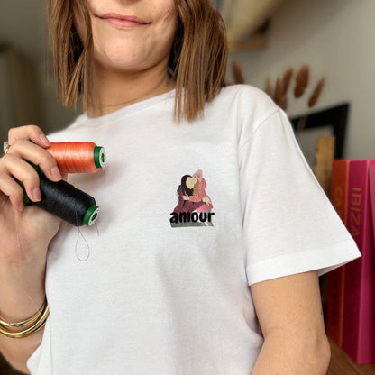 Broderie illustration remplissage avec mot intégré